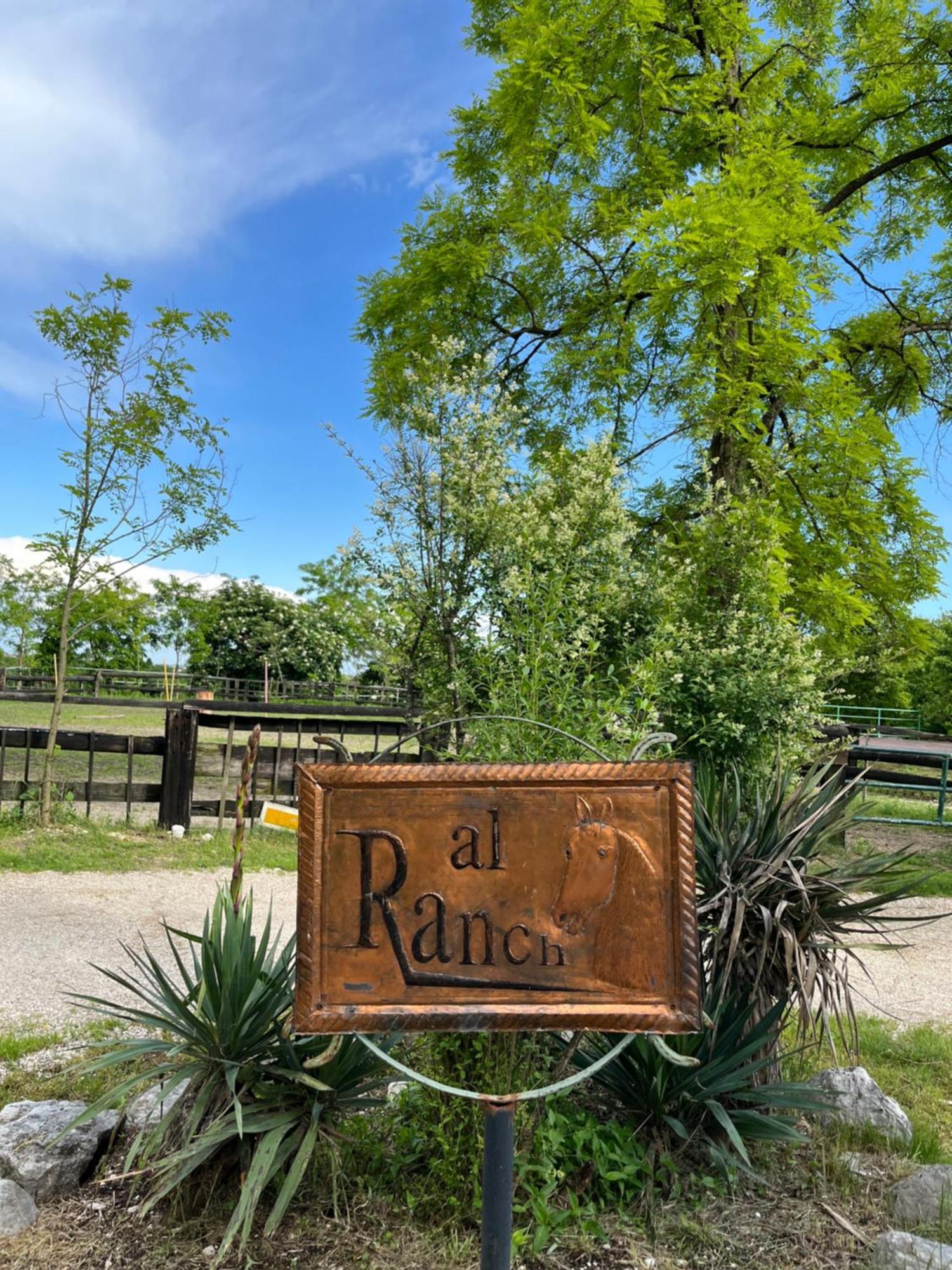 Agriturismo Al Ranch 카스텔로 다비아노 외부 사진